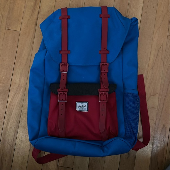 Herschel Back Pack - Picture 1 of 2